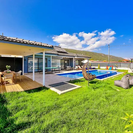 Zümrüt Villa Sarıbelen